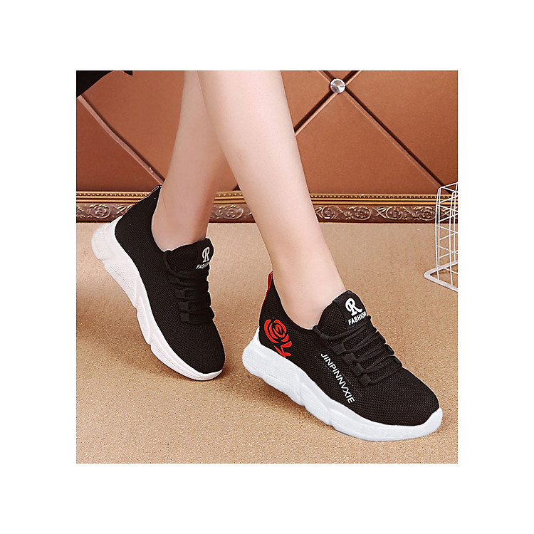 Giầy sneaker nữ buộc dây V201