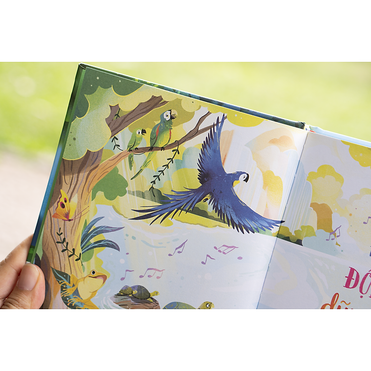 Illustrated Classics - Truyện Kể Về Các Động Vật Dũng Cảm Và Thông Minh - Ảnh 2