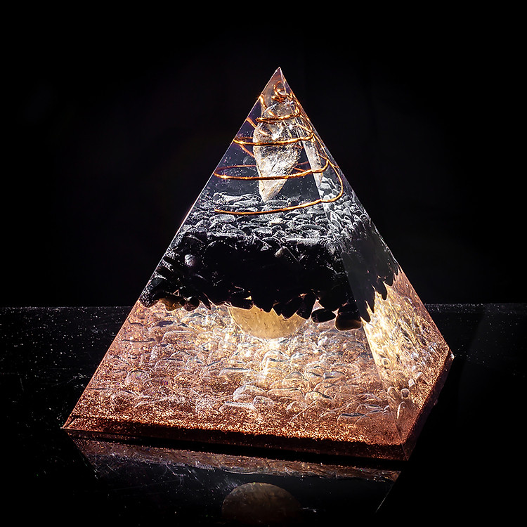 Kim Tự Tháp Năng Lượng 1104