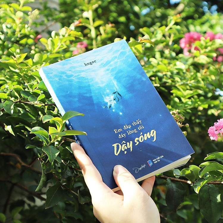 Em Đâu Thấy Đáy Lòng Tôi Dậy Sóng + Như Sao Trời Ôm Lấy Đại Dương - Ảnh 3