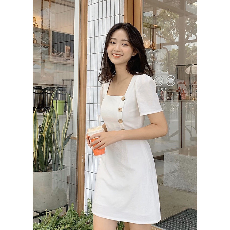 Đầm cổ vuông 4 nút