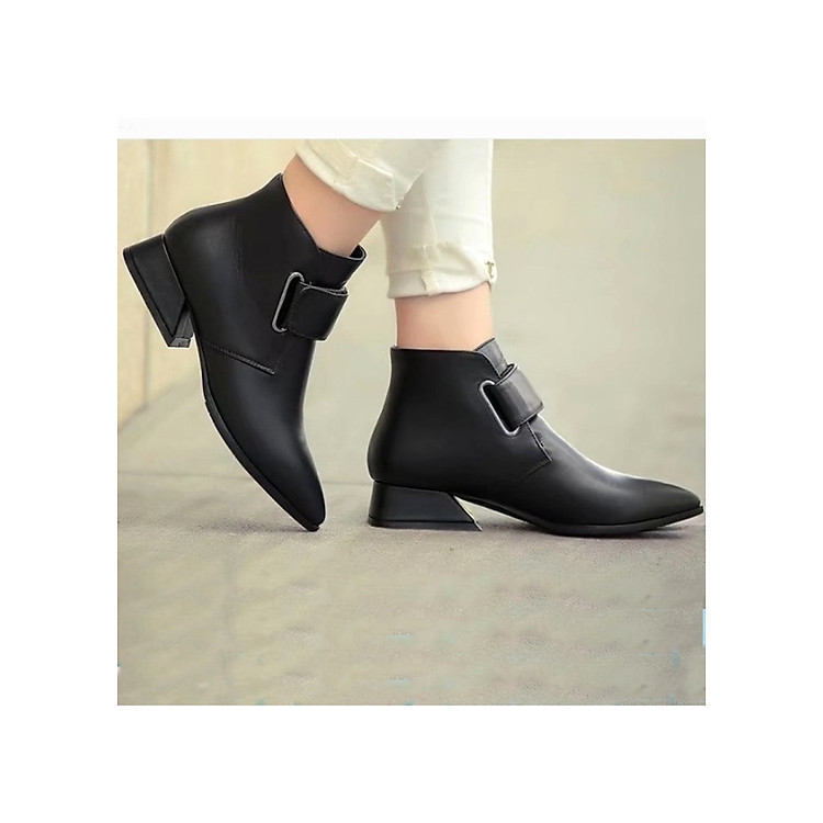 Giày bốt nữ mũi nhọn da trơn đế vuông cao 3cm mã C10