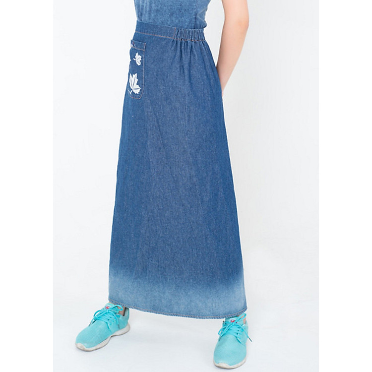 Váy Chống Nắng Jeans Thêu Họa Tiết Có Túi Loại Cao Cấp Màu Ngẫu nhiên