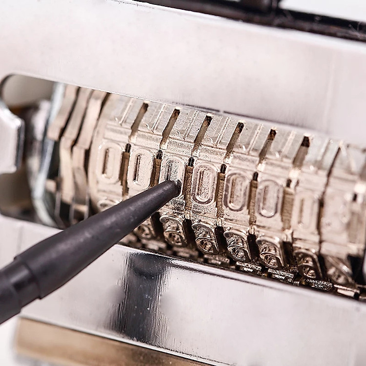 Dấu Nhảy 7 Số Deli 7507 - Ảnh 7