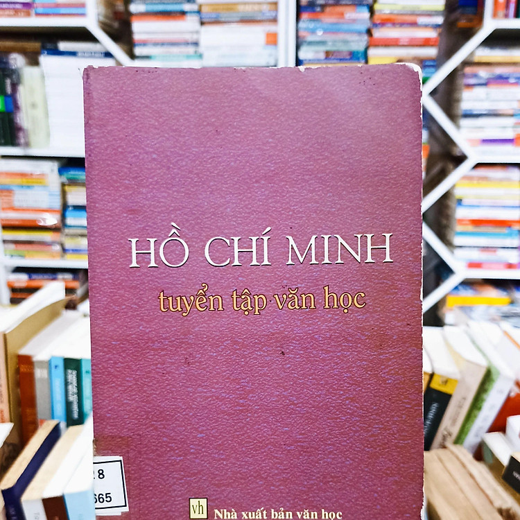 Hồ Chí Minh tuyển tập văn học