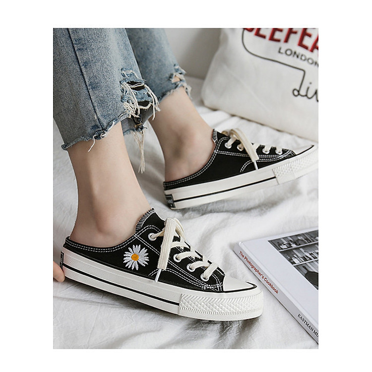 Giày sục nữ thêu hoa LAHstore, chất liệu vải canvas siêu bền đẹp, thịch hợp hè thu, thời trang trẻ, phong cách Hàn Quốc