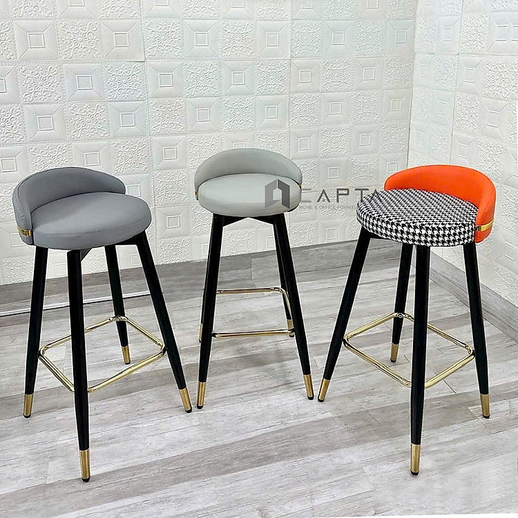 Ghế quầy bar thân xoay CB2291C-P Nội thất Capta Ghế bar lưng thấp nệm dày chân sắt cố định có ống đồng cao 75 cm
