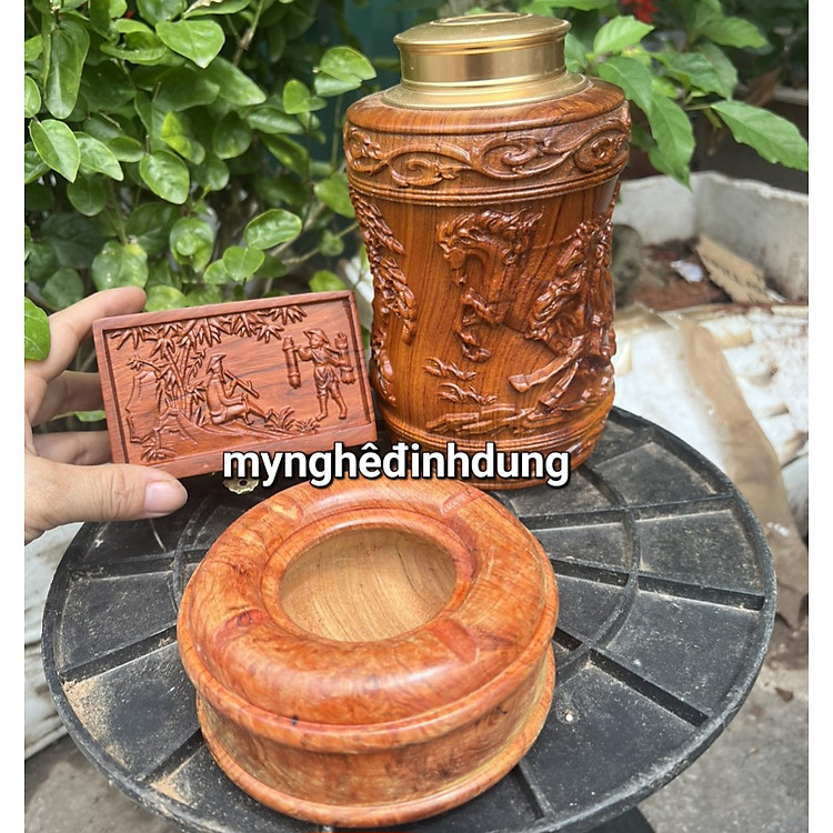 Bộ hộp đựng trà, gạt tàn, hộp đựng thuốc bằng gỗ hương đá - Ảnh 2