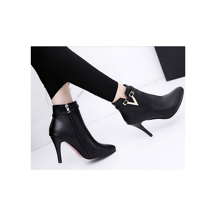 Giày bốt nữ cao gót 9 phân màu đen GN267