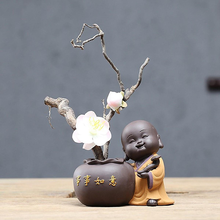 Tượng chú tiểu trồng cây Viên Mãn An Lạc