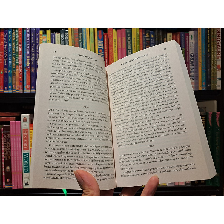 The Intelligence Trap: Revolutionise your Thinking and Make Wiser Decisions - Ảnh 3