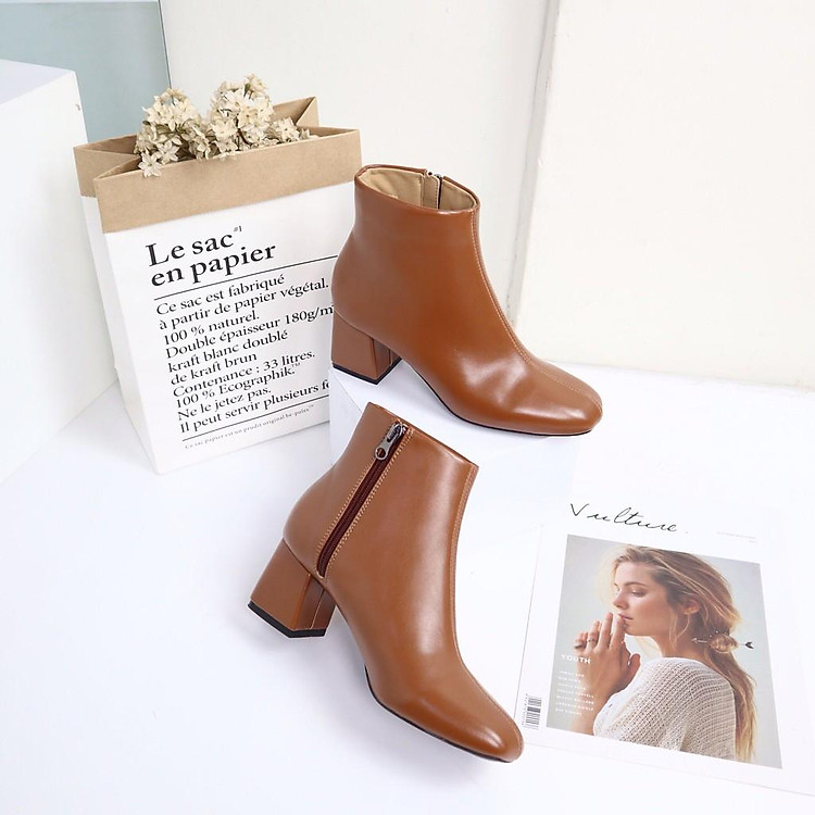 Giày Boot cổ thấp mũi vuông cao 5cm 1081