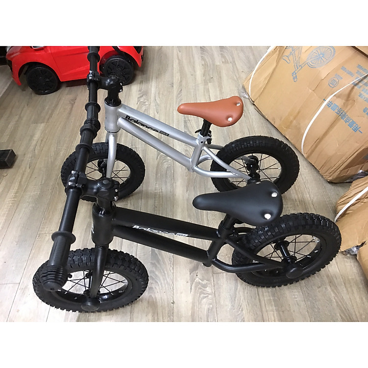 Xe thăng bằng trẻ em cho bé 2-6 tuổi Blance Plus