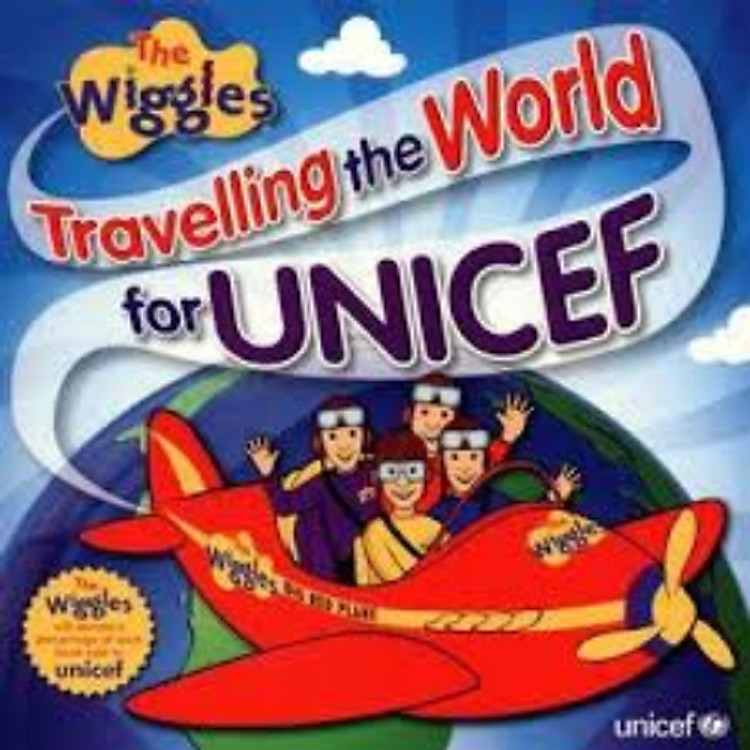 Sách tiếng Anh - Travelling The World For UNICEF