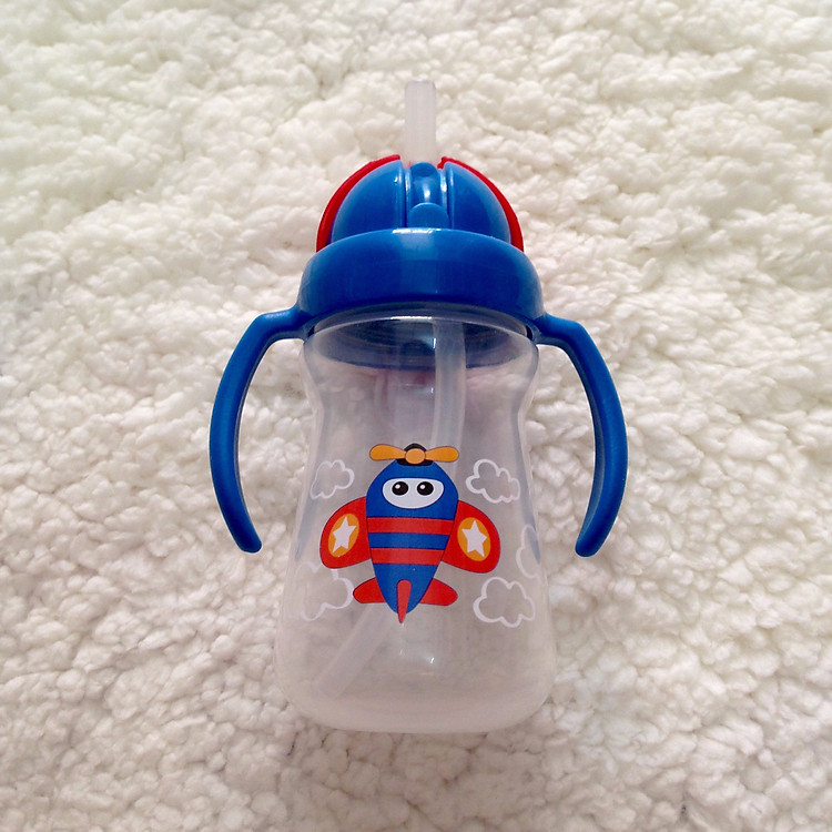 Bình tập uống nước có tay cầm Upass ( 150ml ) - Tặng kèm 01 bát inox 16cm