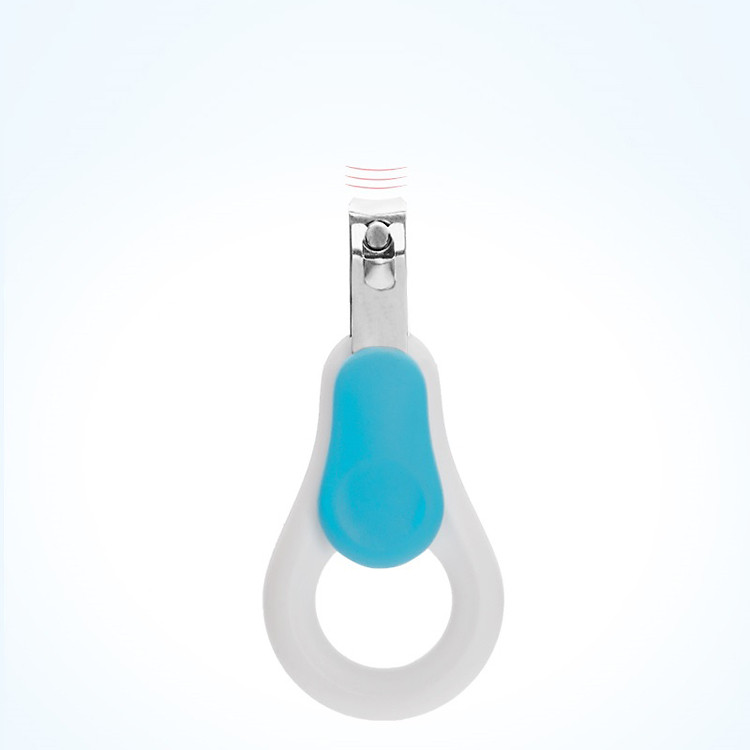 Bấm móng tay an toàn cho trẻ em