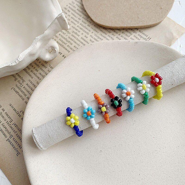 Nhẫn Hạt Cườm Mặt Kết Hoa