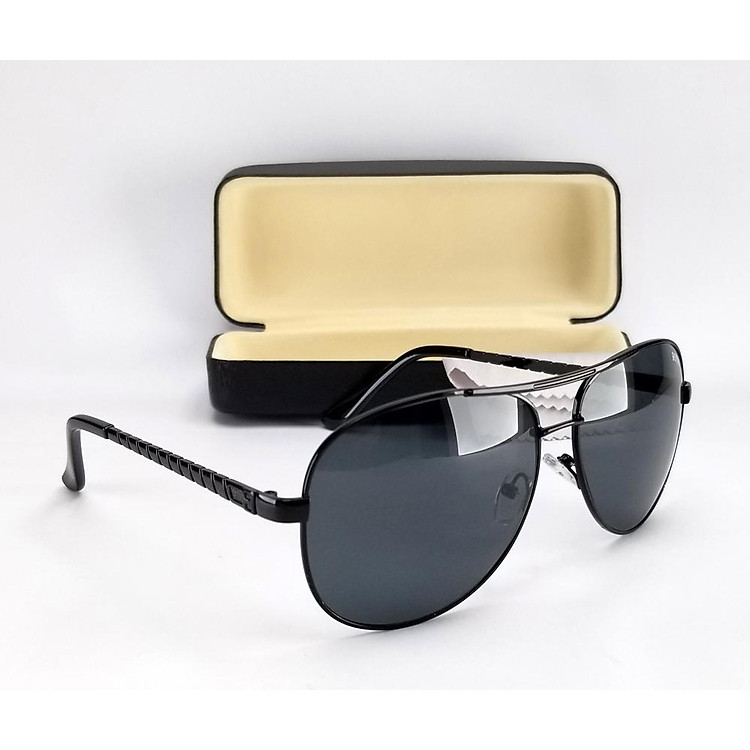 Mắt kính râm nam màu đen DKY2002DB. Tròng Polarized phân cực chống tia UV, gọng kim loại không gỉ.