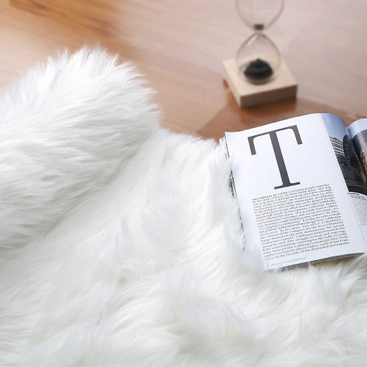 Thảm lông xù màu trắng mẫu mới