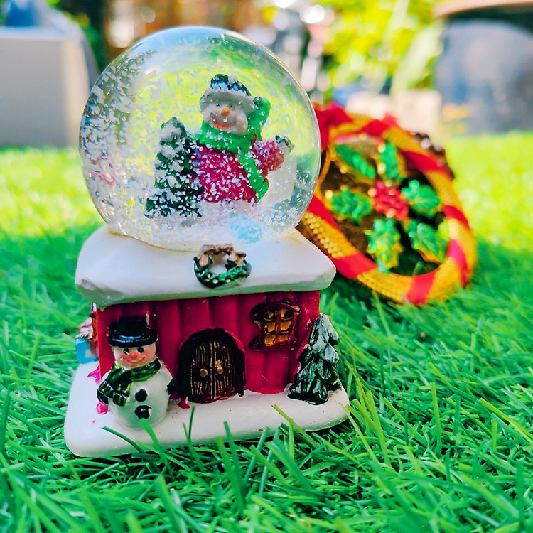 Quả Cầu Tuyết Trang Trí Giáng Sinh Hình Ngôi Nhà - Mẫu Ngẫu Nhiên