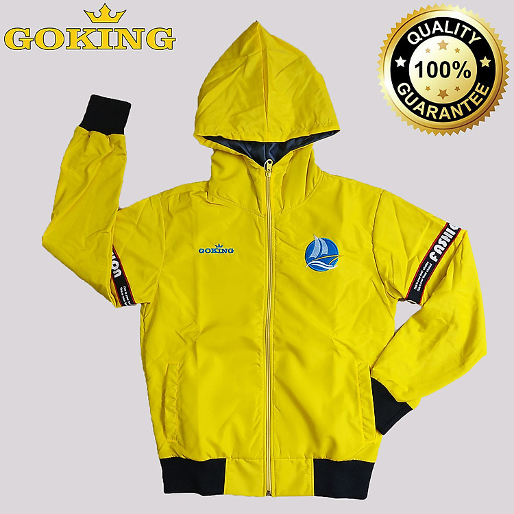 Áo khoác gió trẻ em GOKING, form unisex cho bé trai gái. Ngoài vải dù, trong lót vải cào cách nhiệt. 3 túi tiện dụng.