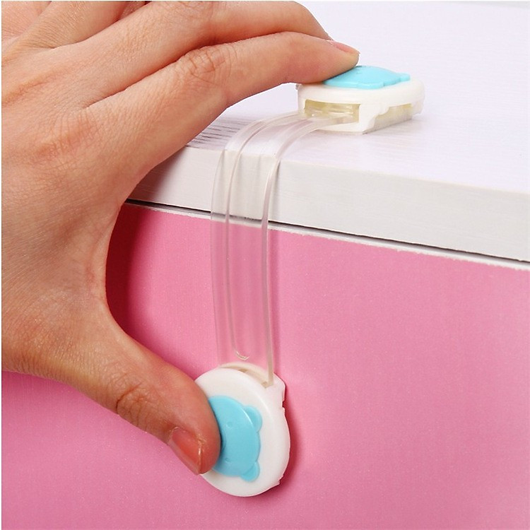 Vỉ 02 Đai Nẹp Cạnh Tủ Chống Kẹp Tay Cho Bé