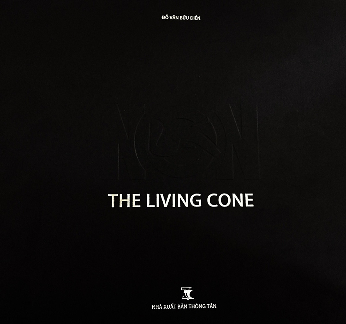 Nón Lá - The Living Cone (Sách Ảnh)