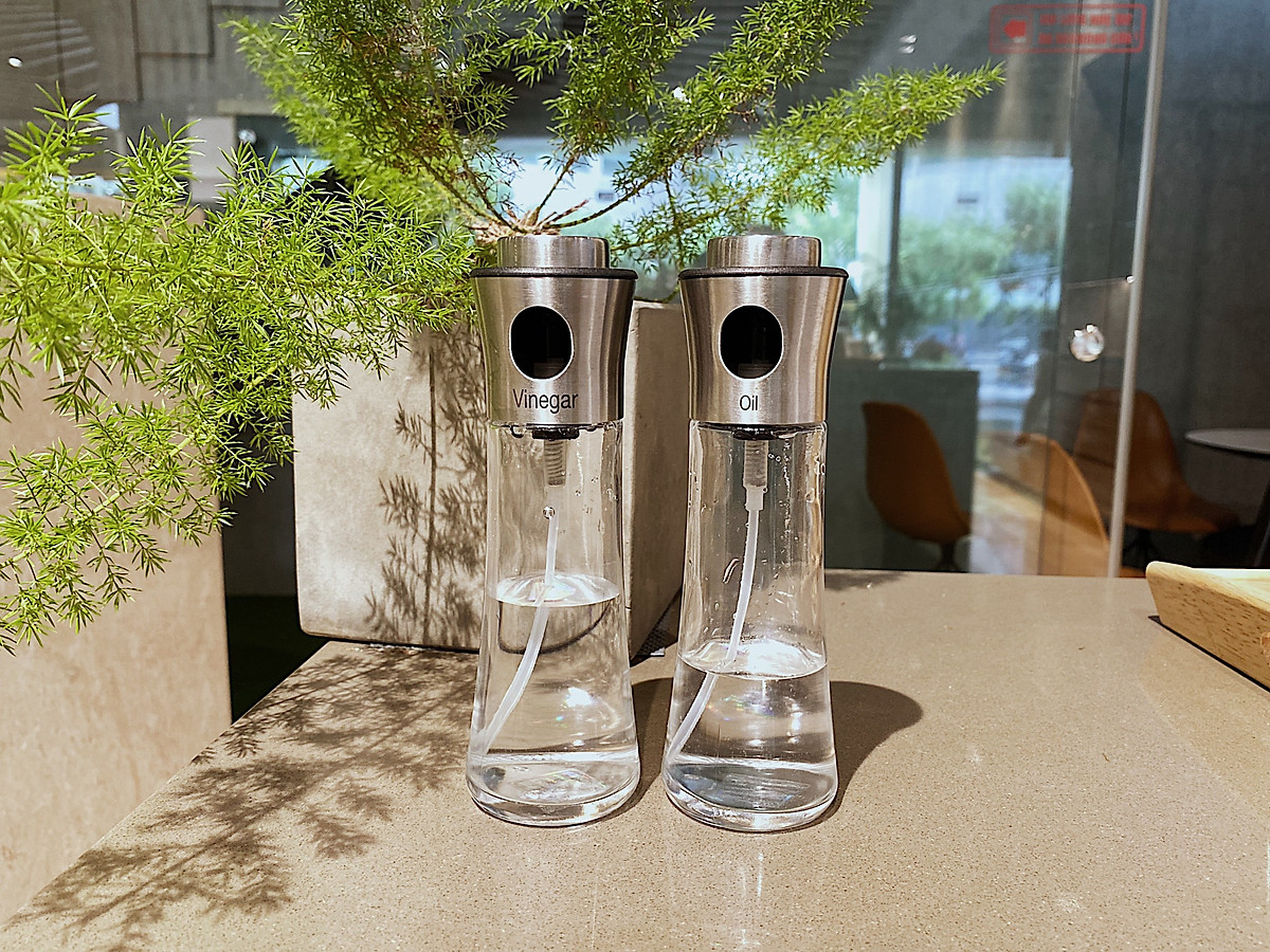 Bộ đựng gia vị Malloca thủy tinh cao cấp (2 lọ) MOV-10128 - Hàng Chính Hãng