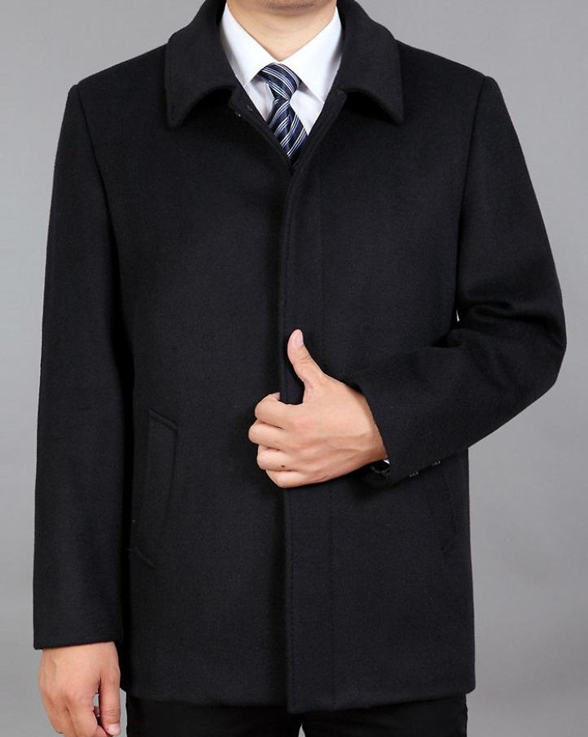 Cách chọn bộ vest nam trung niên bạn không thể bỏ qua