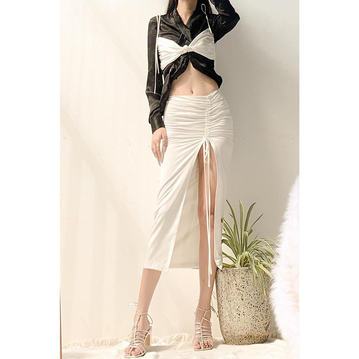 Thời trang HeraDG Chân váy ôm xẻ trước