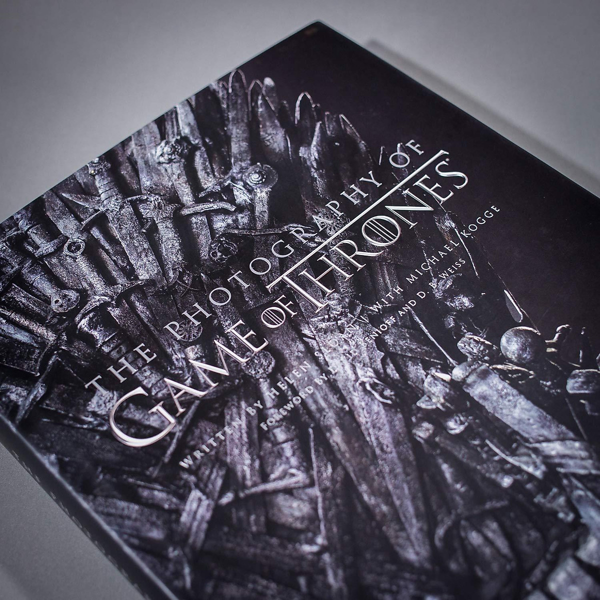 The Photography Of Game Of Thrones : The Official Photo Book Of Season 1 To Season 8