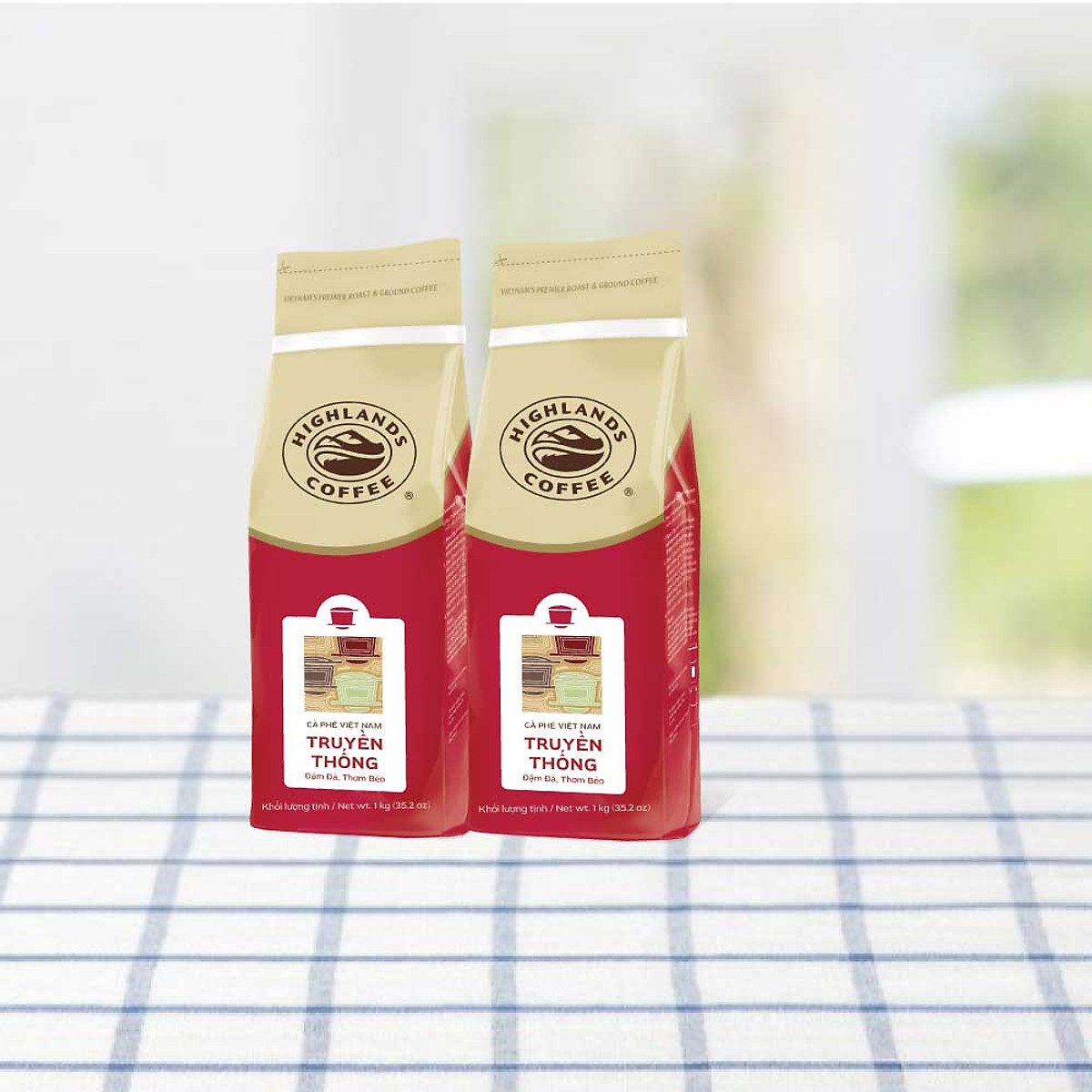 Combo 2 Túi Cà Phê Rang Xay Truyền Thống Highlands Coffee 1Kg