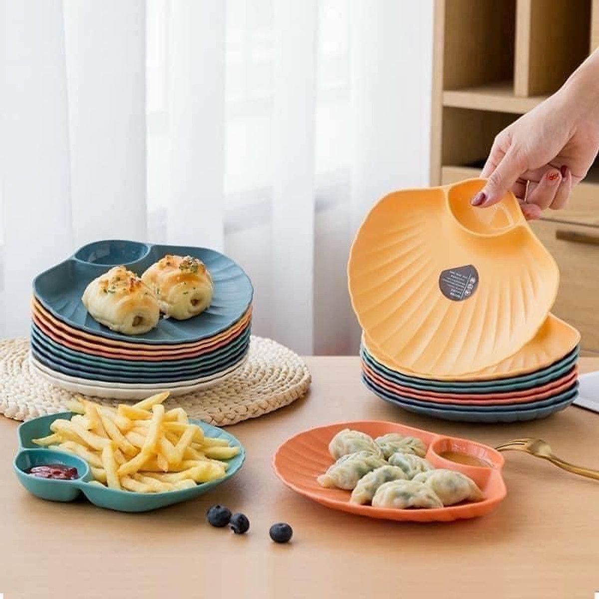 Sét 4 cái đĩa ăn hình sò bền đẹp bằng nhựa cứng chắc