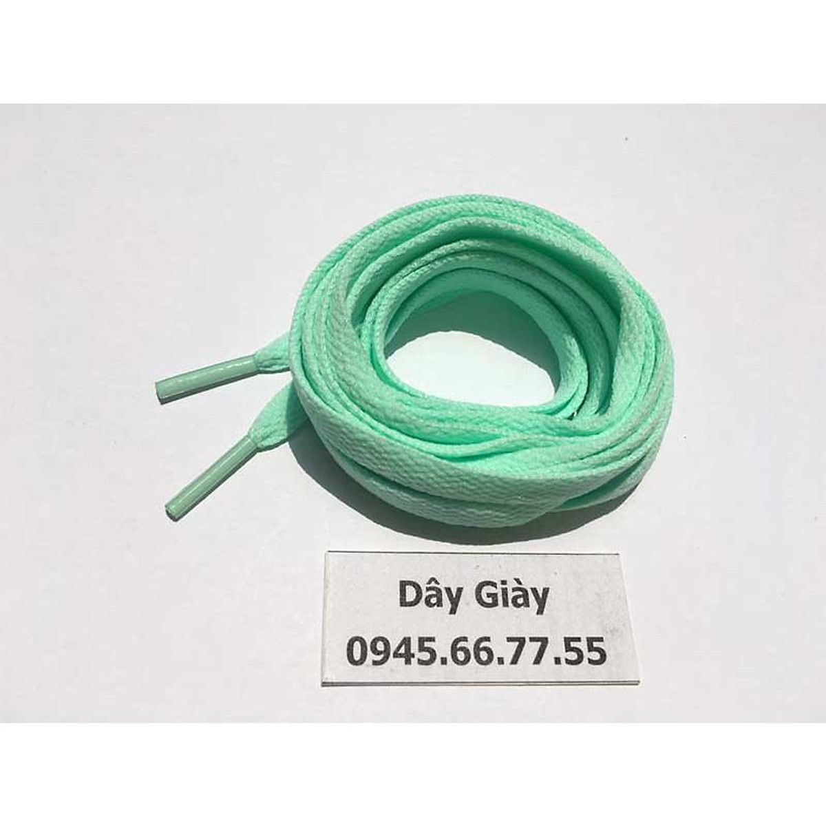 Dây giày màu xanh