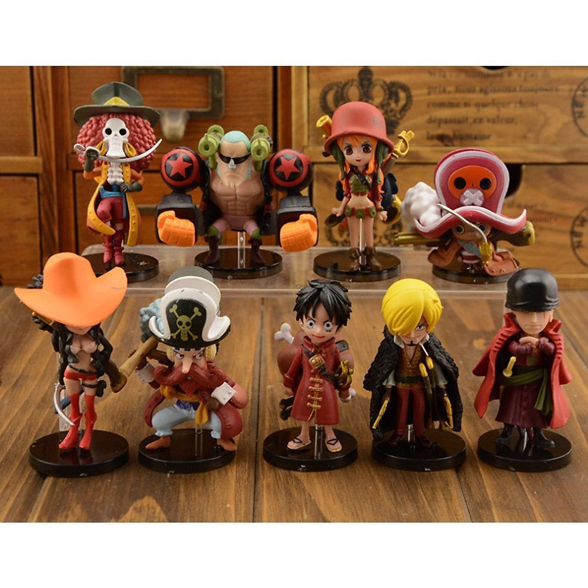 Mô hình WCF Shank và Râu Trắng One Piece  Tanoshii Shop