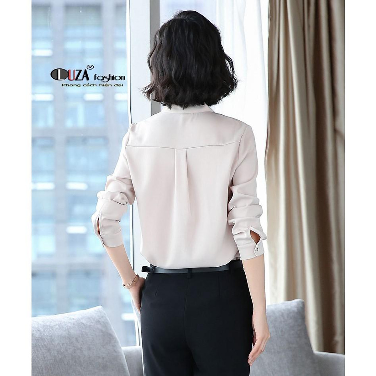 Áo sơ mi nữ Callia KiKi Top cổ V  Calliavn