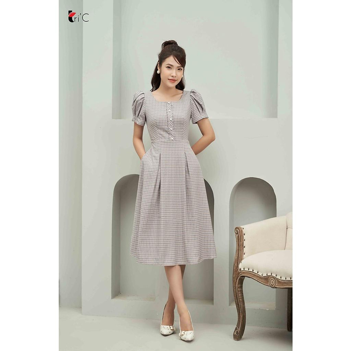 Đầm suông cổ vuông caro màu xanh  C4427