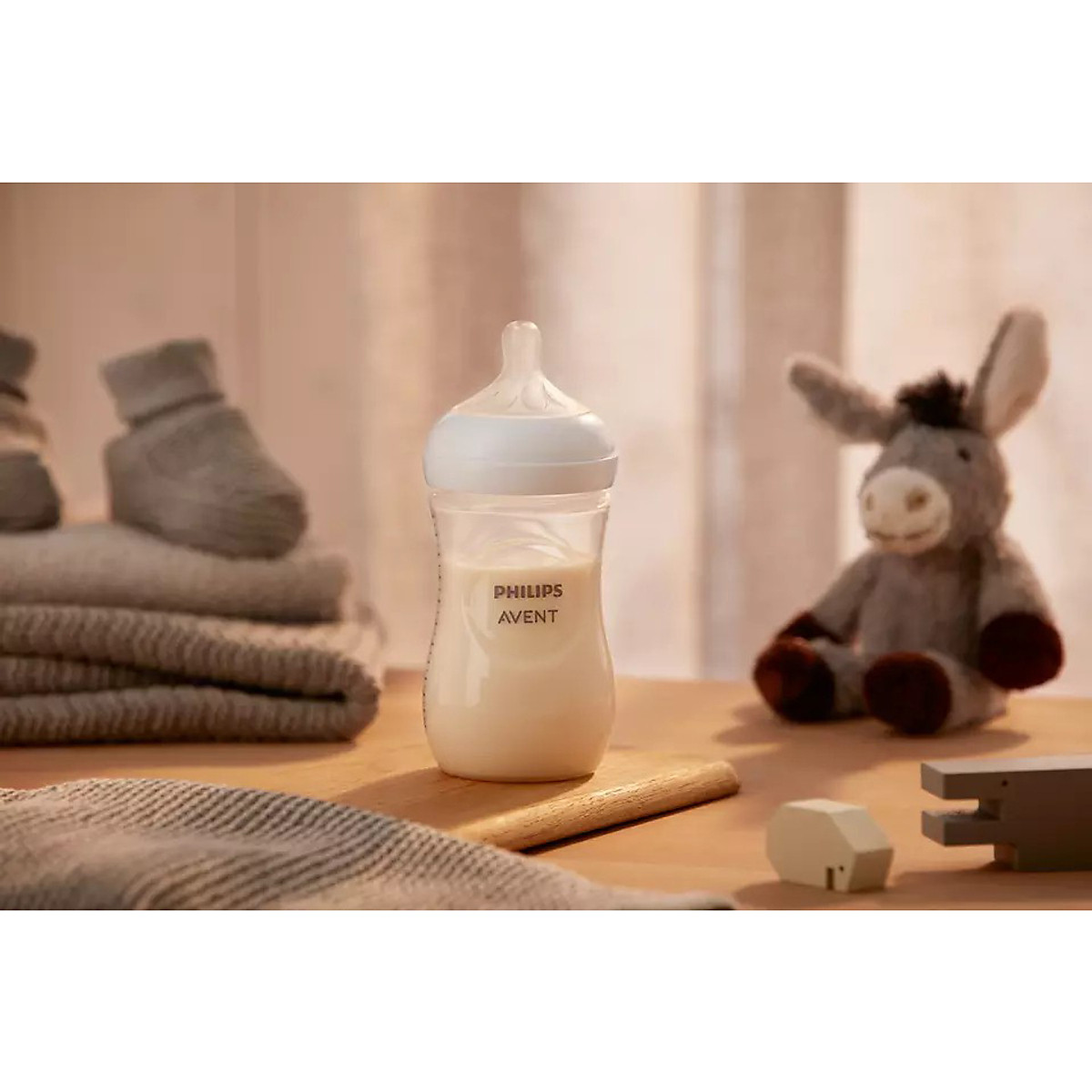 Bình sữa mô phỏng tự nhiên mới hiệu Philips Avent cho trẻ từ 1 tháng tuổi (260ml-đơn)_SCY903.01