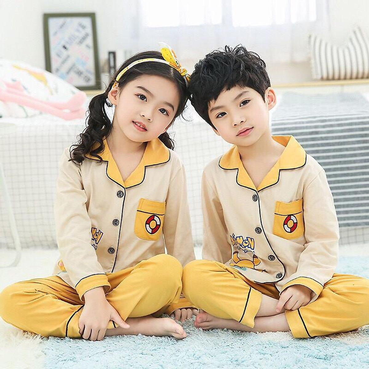 Bộ pijama mang lại bé bỏng trai và bé bỏng gái tiếp tục thực hiện chúng ta cảm nhận thấy đáng yêu và dễ thương và và ngọt ngào. Với những hình hình họa ngộ nghĩnh và nghịch ngợm, các bạn sẽ mong muốn coi bọn chúng mãi mãi.