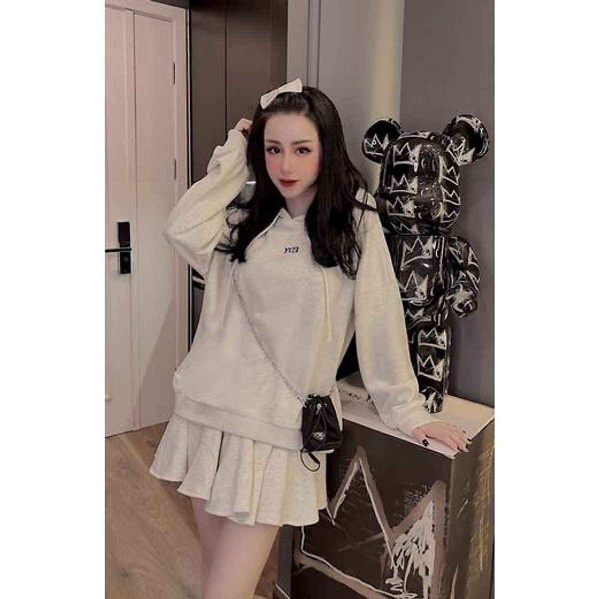Bật mí 9 cách phối đồ với áo hoodie nữ đơn giản và đẹp mắt nhất