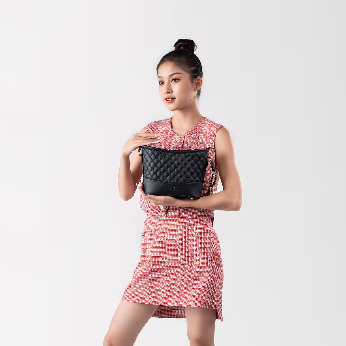 Túi đeo chéo da nữ cỡ trung phối dây da Yuumy Seasand YN152