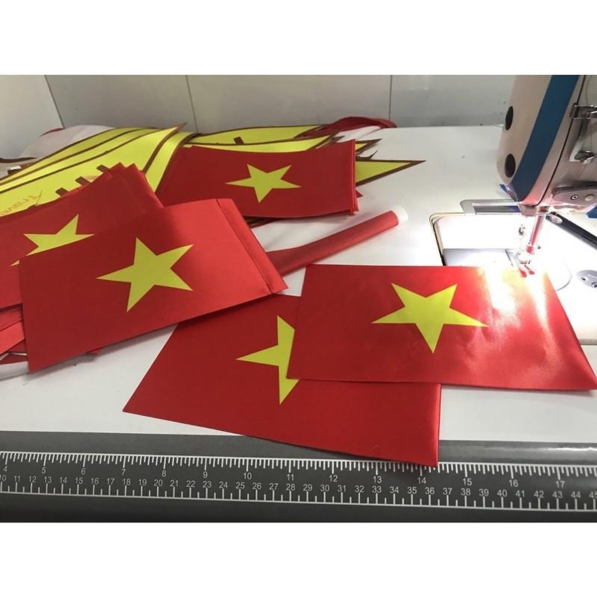 Lá cờ để bàn Việt Nam, lá cờ để bàn các nước - Trang trí nhà cửa khác