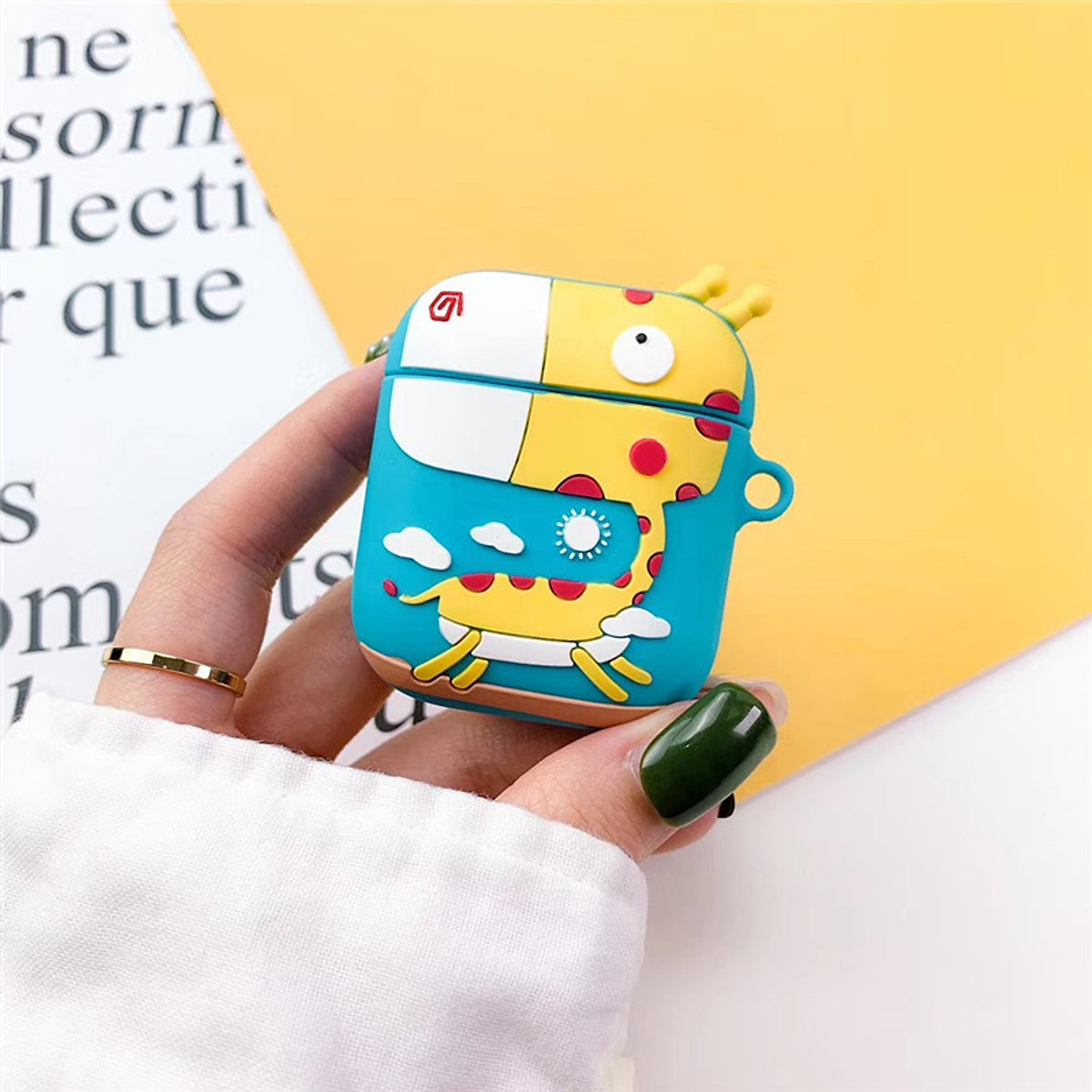 Mua Airpods case, Ốp silicone dẻo bảo vệ dành cho Airpods 1/2 - Hàng Chính Hãng - Cartoon Animal - Hươu Cao Cổ tại Votaovn Mua Airpods case, Ốp silicone dẻo bảo vệ dành cho Airpods 1/2 - Hàng Chính Hãng - Cartoon Animal - Hươu Cao Cổ tại Votaovn