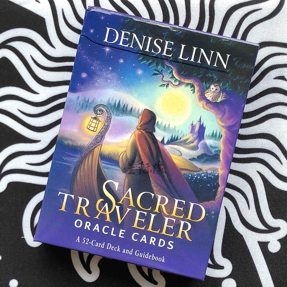 Bộ Tarot Sacred Traveler Oracle Bài Bói New | Mega mart1 | Tiki