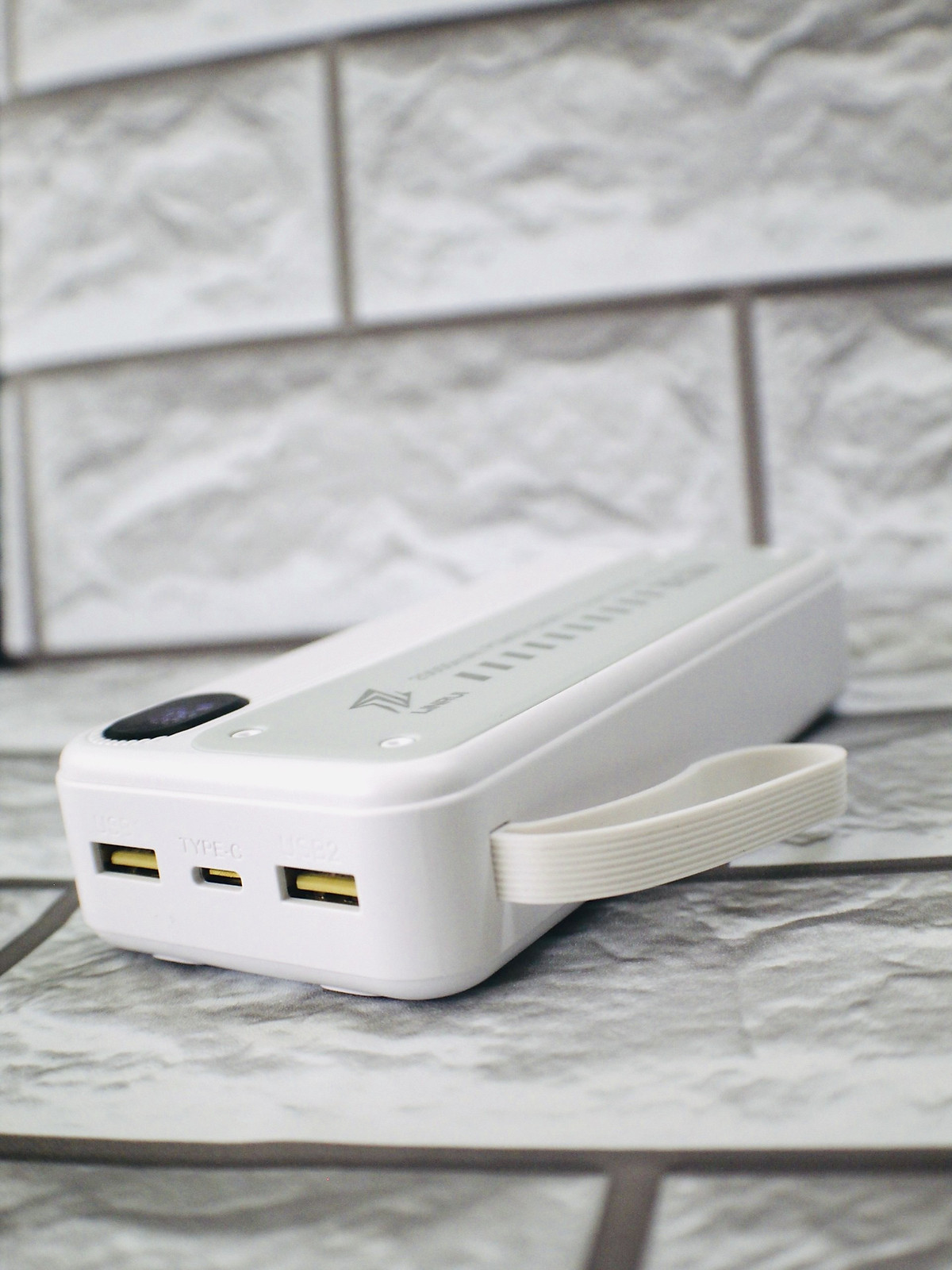 Pin Sạc Dự Phòng Linrui LR009 Dung Lượng 20000mAh, Sạc Nhanh, Tích Hợp Cáp Sạc - Hàng Chính Hãng