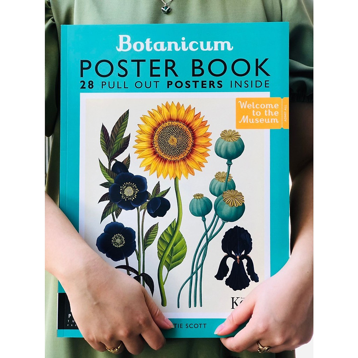 Sách Tham Khảo Cho Trẻ - Botanicum Poster Book ( Sách Ảnh Đẹp Về Các Loại Thực Vật ) - Tổng Hợp 28 Tấm Poster Đẹp Về Thế Giới Các Loại Thực Vật Dành Cho Các Bé Từ 9 Tuổi - Nhà Sách Giáo Dục Quốc Tế, Bìa Cứng, In Màu