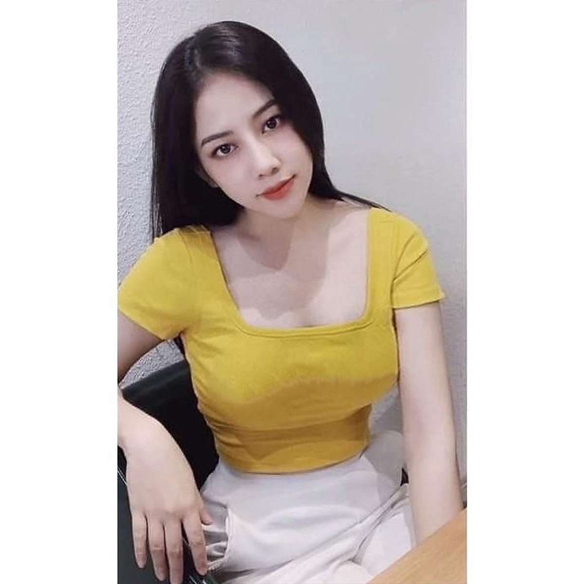 Mua Áo croptop cổ vuông Basic, chất thun xịn Forever 21 co giãn 4 chiều thoải mái, cổ chữ U áo kiểu nữ trơn CRON 5 - Vàng tại Joy Store Mua Áo Croptop Cổ Vuông Basic, Chất Thun Xịn Forever 21 Co Giãn 4 Chiều Thoải Mái, Cổ Chữ U Áo Kiểu Nữ Trơn Cron 5 - Vàng Tại Joy Store