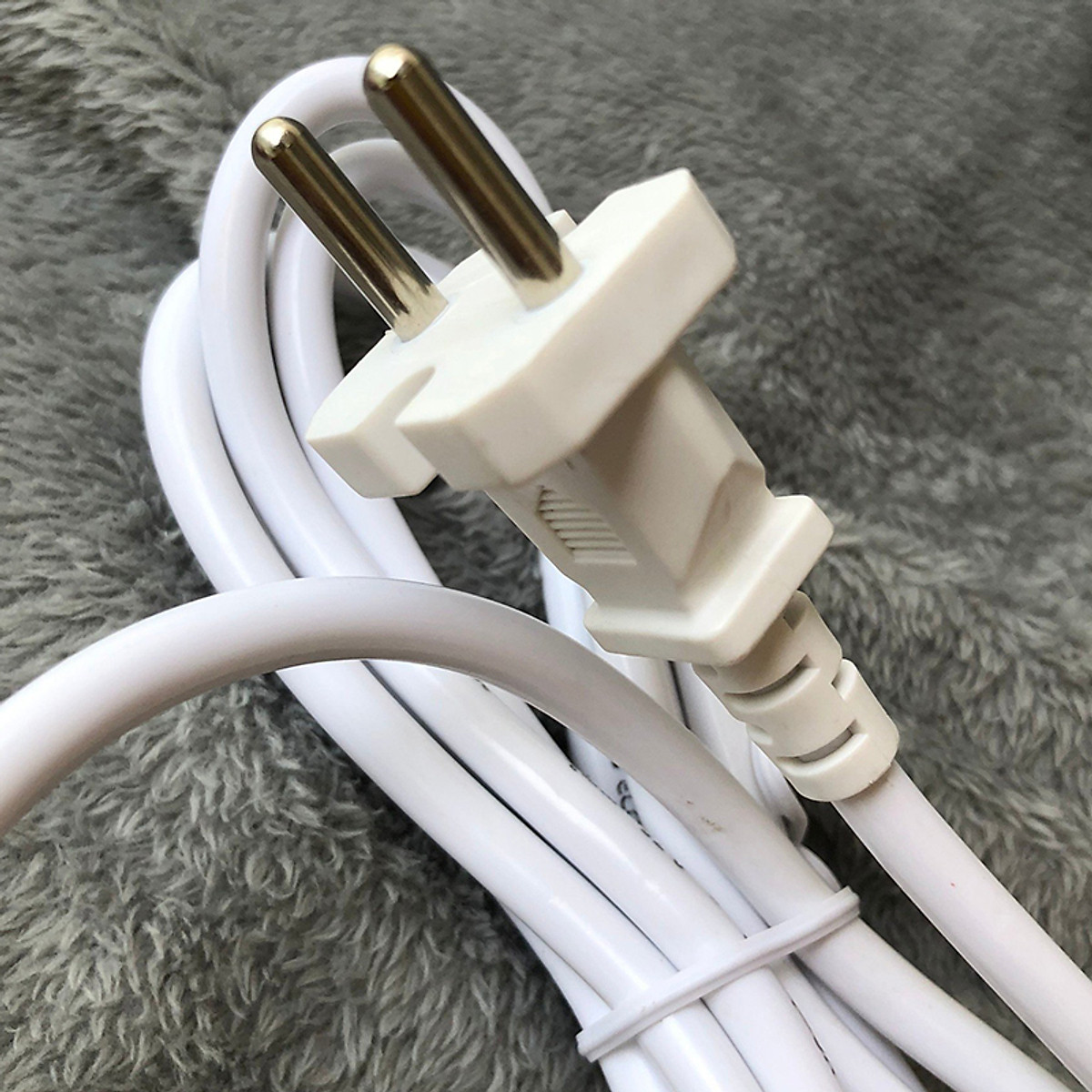Ổ Cắm 6 Lỗ 3 Chấu Dây 2 Mét Điện Quang ĐQ ESK 2WR 63ECO - Trắng Đỏ
