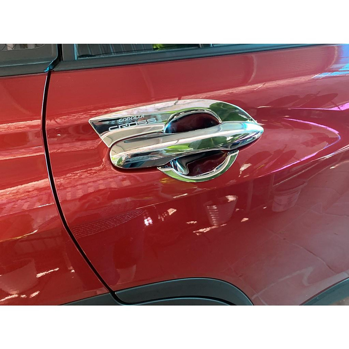 Ốp tay nắm, hõm cửa cho xe Toyota Corolla Cross 2020 mẫu crom cao cấp