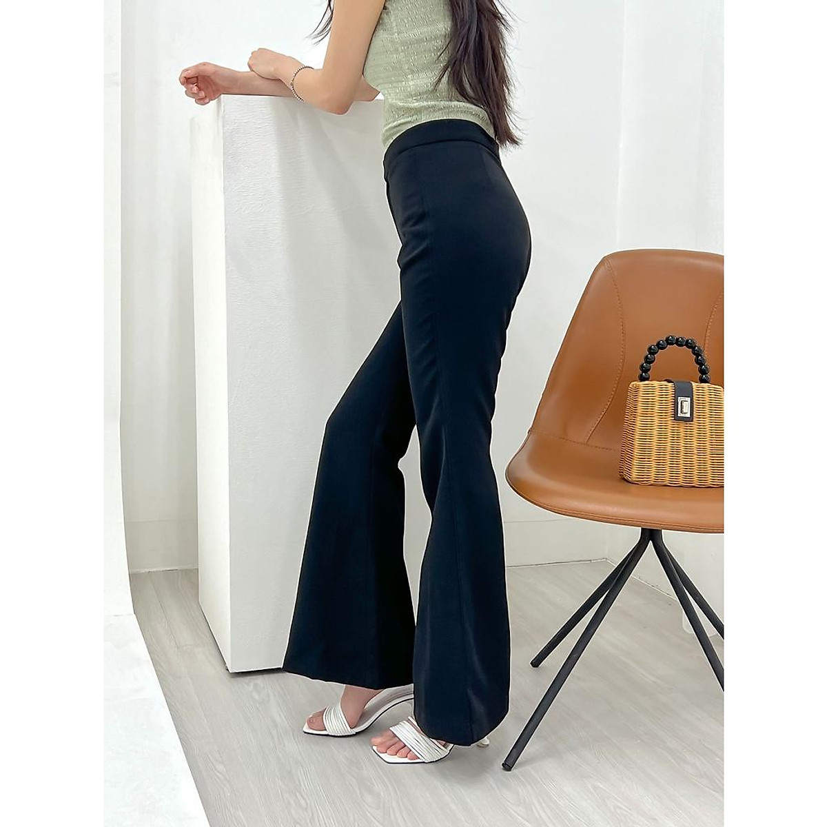Quần ống loe nữ MARC FASHION lưng cao CBPH0430